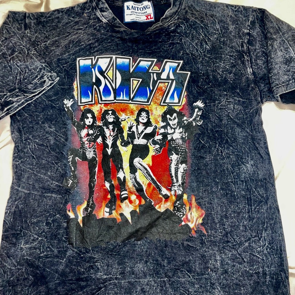 KISS Vintage Graphic Adult T-Shirt